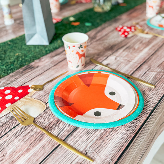 Décoration d'anniversaire animaux de la forêt avec renard, ours, champignon, biche