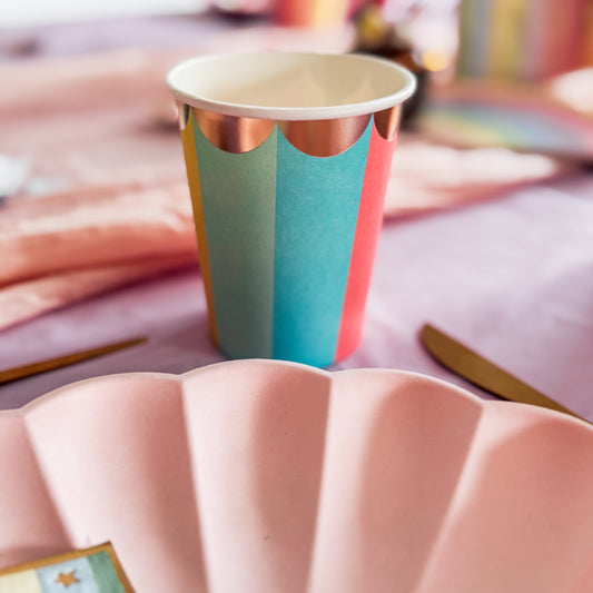 décoration de table pour anniversaire arc-en-ciel