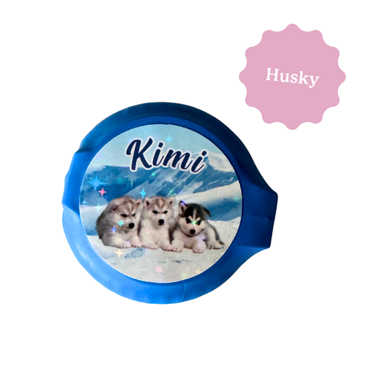 Rouleau de chewin-gum personnalisé sur le thème des chiens Husky. Idéal comme petit cadeau souvenir pour un anniversaire d'enfant.