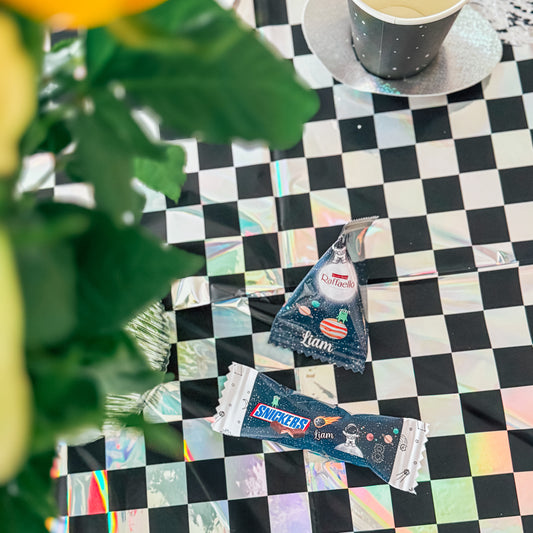 décoration de table pour anniversaire sur le thème de l'espace et des astronautes
