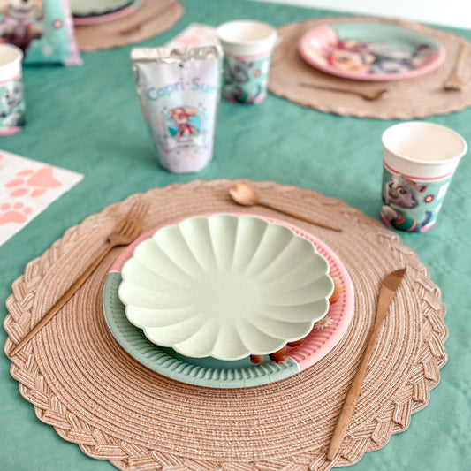 décoration de table pour anniversaire sur le thème pat'patrouille Stella et Everest