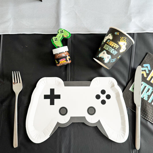 Décoration de table pour anniversaire sur le thème jeux vidéo, gaming