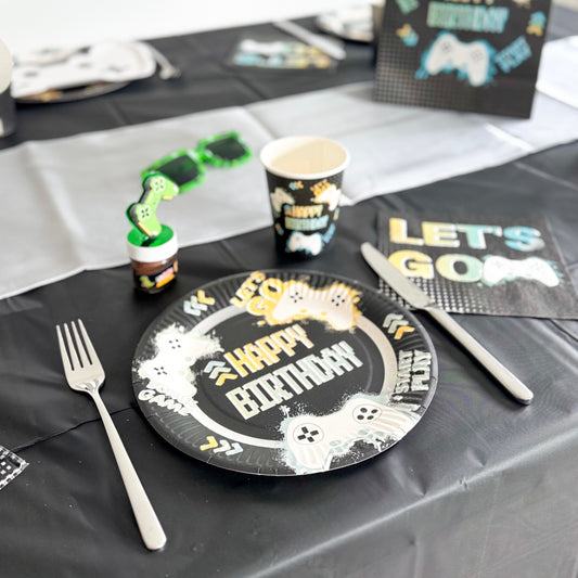 Décoration de table pour anniversaire sur le thème jeux vidéo, gaming