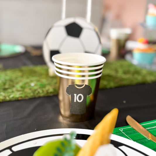 Décoration de table pour anniversaire sur le thème foot