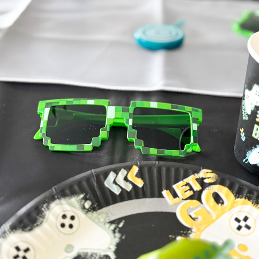 Décoration de table pour anniversaire sur le thème jeux vidéo, gaming