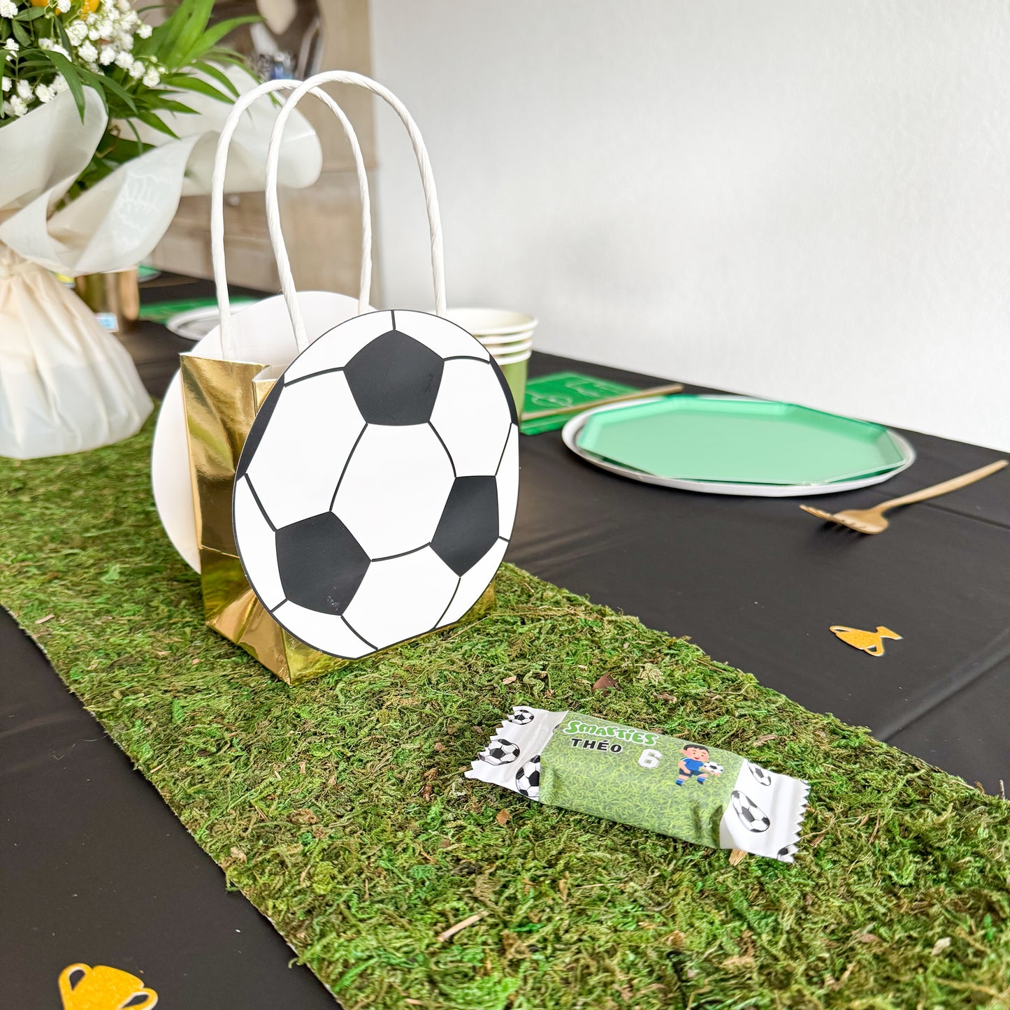 Décoration de table pour anniversaire sur le thème foot