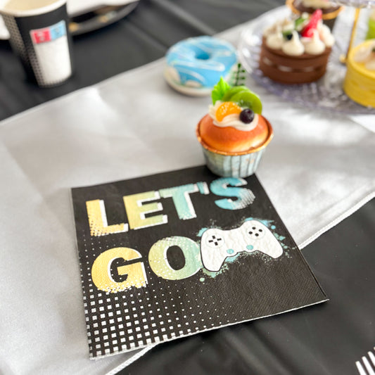 Décoration de table pour anniversaire sur le thème jeux vidéo, gaming