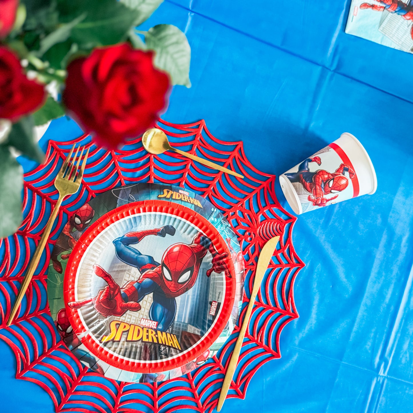 Décoration de table Spiderman pour anniversaire