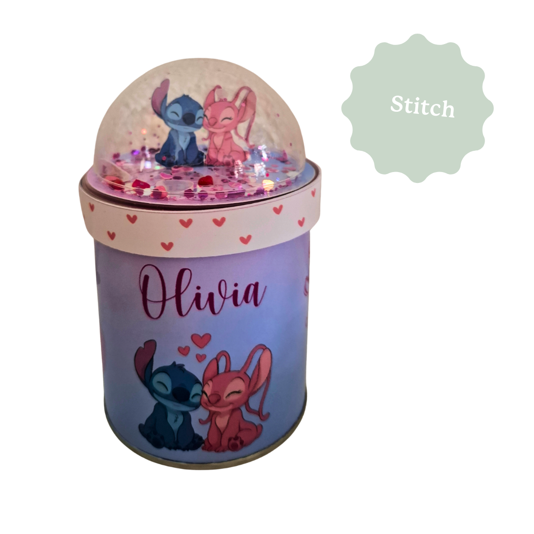 Chips Pringles personnalisées sur le thème de Stitch. Idéal pour un cadeau souvenir d'anniversaire d'enfant. 