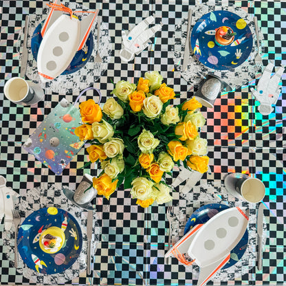 décoration de table pour anniversaire sur le thème de l'espace et des astronautes