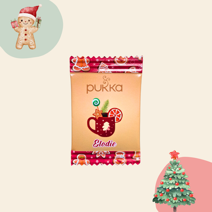 Sachet de thé de noël personnalisé avec le prénom. Thé Bio de la marque Pukka à la pomme et à la cannelle