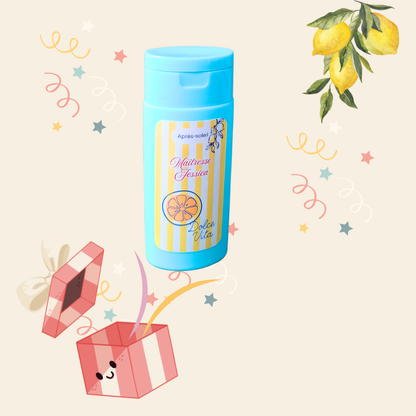 Cadeau personnalisé pour maîtresse, crème après-soleil décorée sur le thème Dolce Vita, idée cadeau pour la fin d’année scolaire.