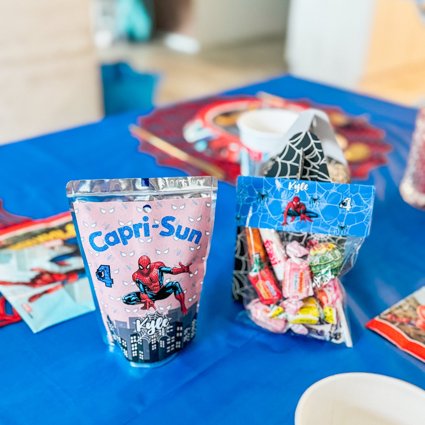 Décoration de table Spiderman pour anniversaire